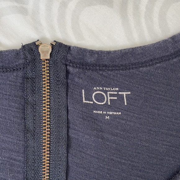 LOFT Set of 2 Zip Back Tanks - Size M - Picture 12 of 13